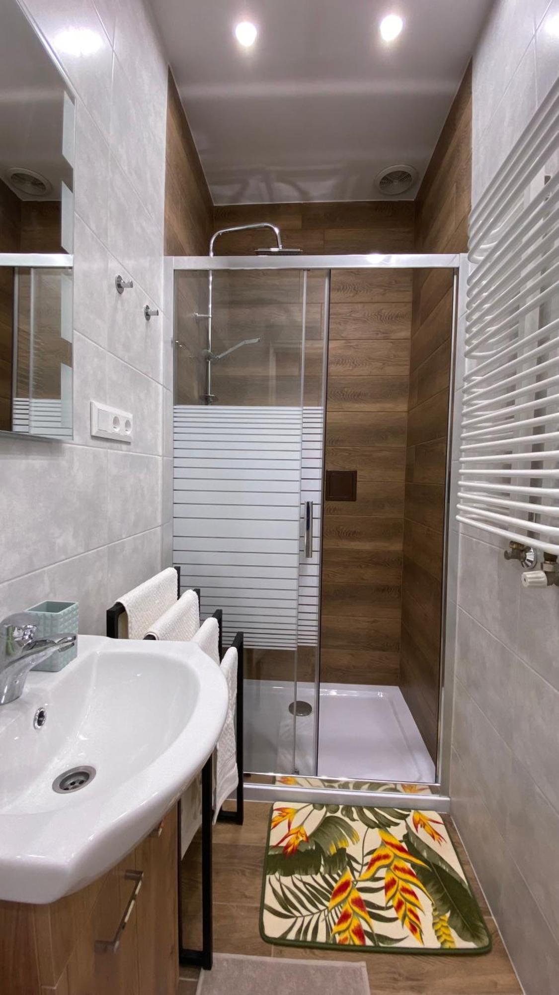 Lublinbnb - Exclusive Family Apartment ------ In The Heart Of Lublin -------------------------------- Bedroom & Living Room & Kitchen Eksteriør billede